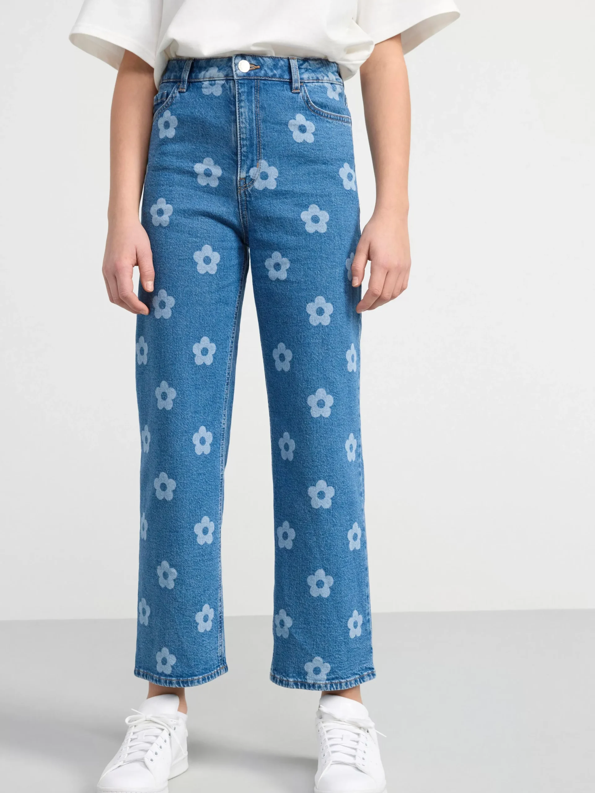 Jeans>Lindex Vanja Vida Jeans Med Hog Midja Och Blommor Denim