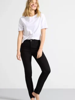 Jeans><noscript><img width=