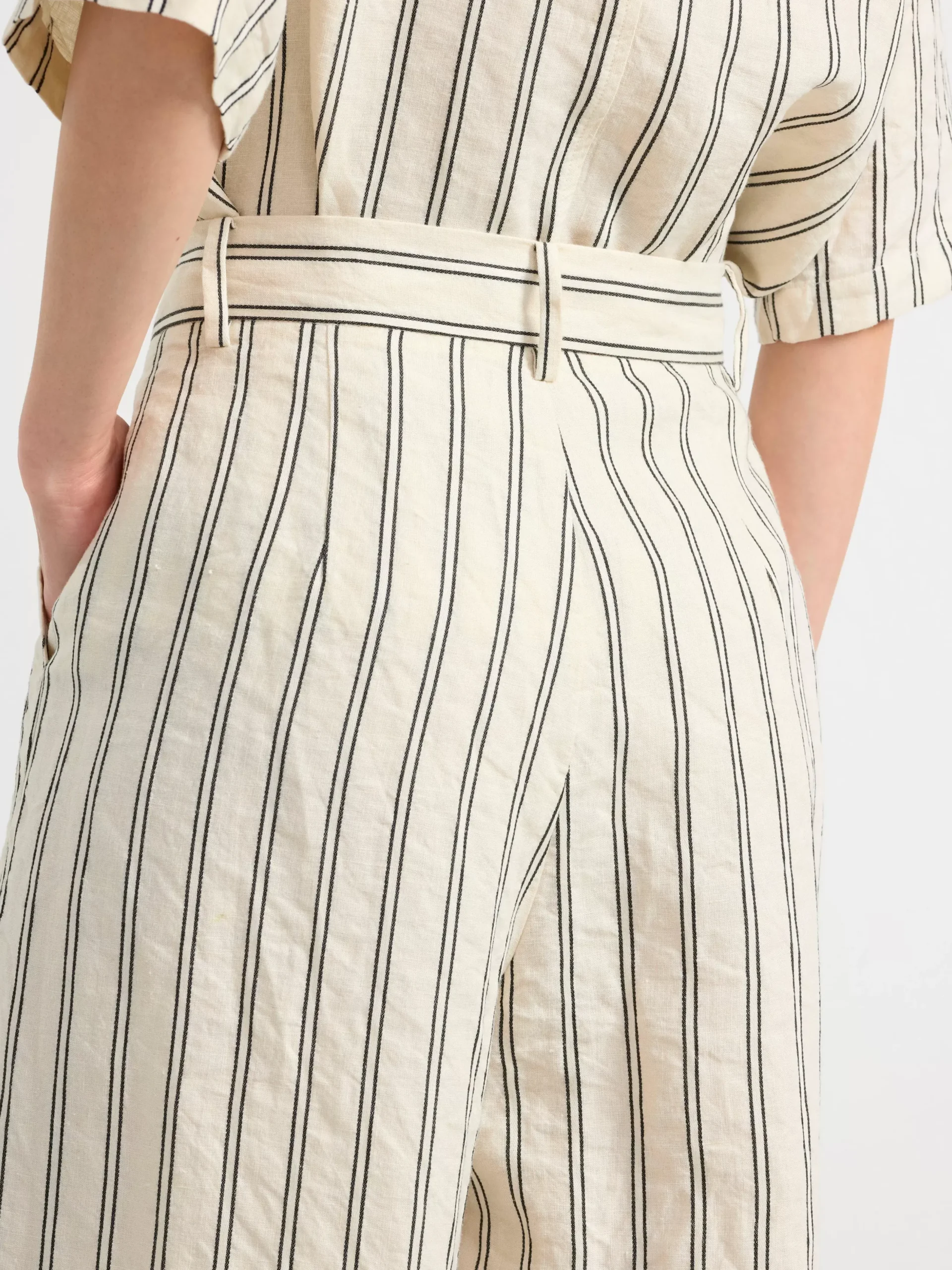Byxor>Lindex Vid Byxa Med Hog Midja I Linne Light Beige
