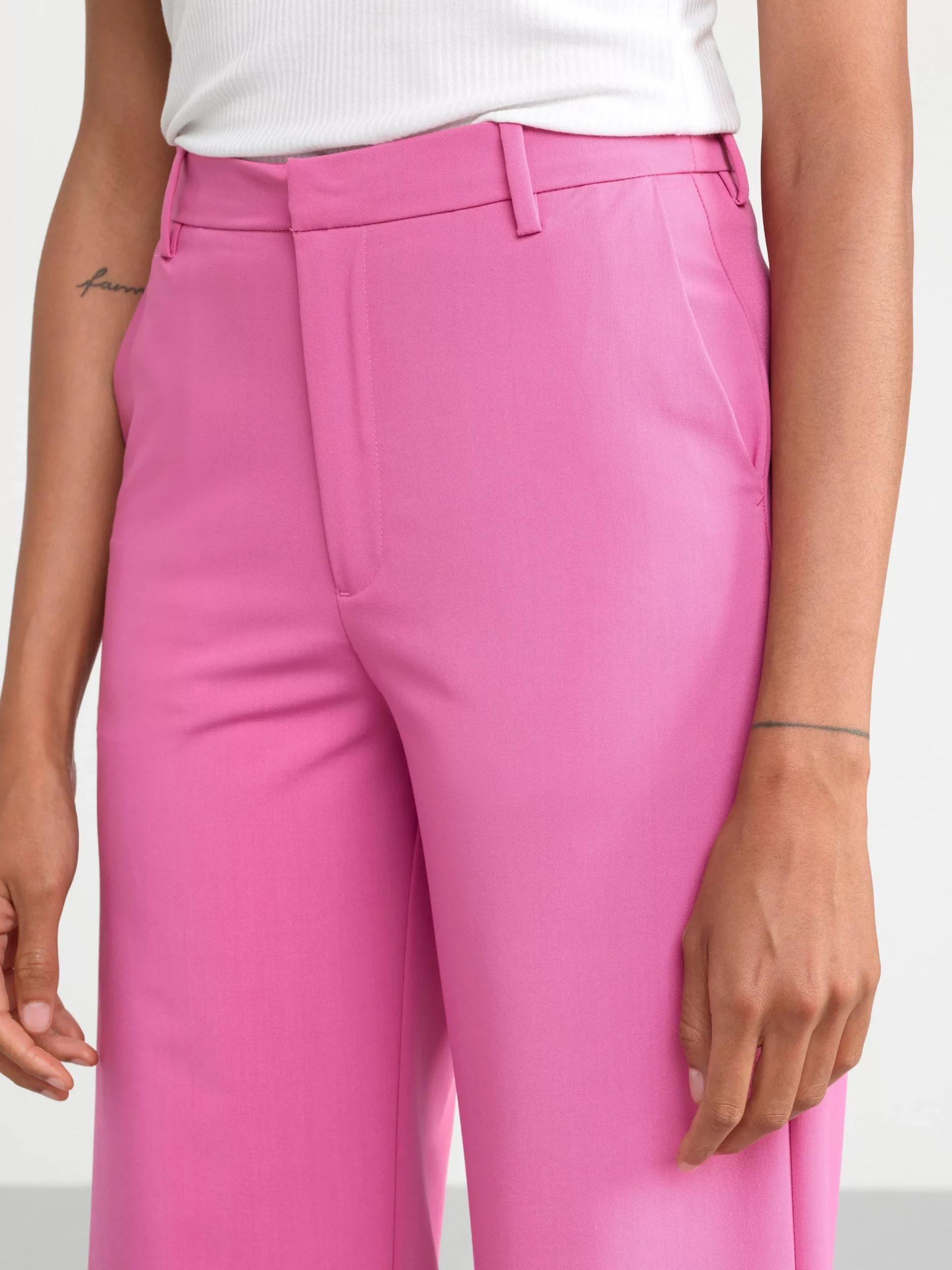Byxor>Lindex Vid Byxa Med Normalhog Midja Dark Pink