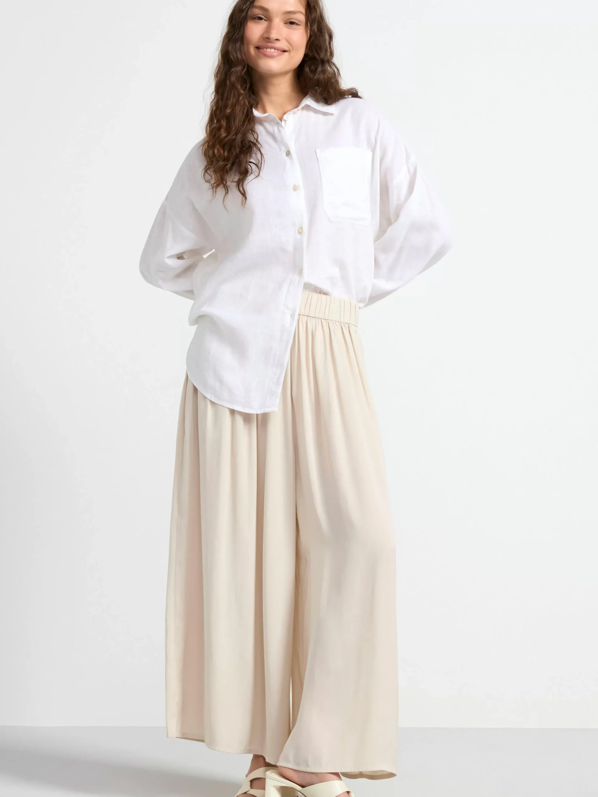 Byxor>Lindex Vid Satinbyxa Med Hog Midja Light Beige