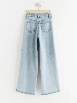 Jeans><noscript><img width=